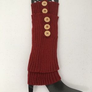 Leg warmer. Dark red.